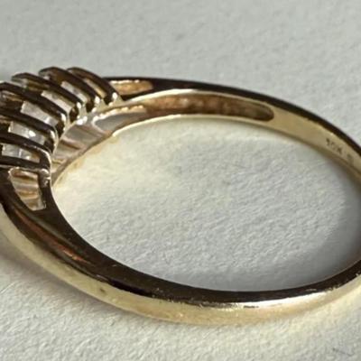 10k Natural Diamond Ring