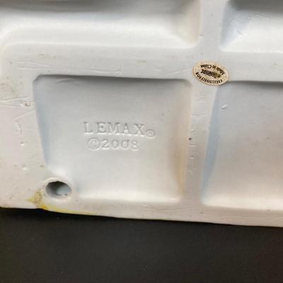 LOT 246: Decorative Villages - Dept. 56, Lemax and Victorian Village - "Knottinghill Church", Mill Creek Crossing, Garage...