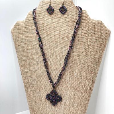 LOT 249: Premier and Made in Murano Glass Seed Bead Pendant Jewelry Collection