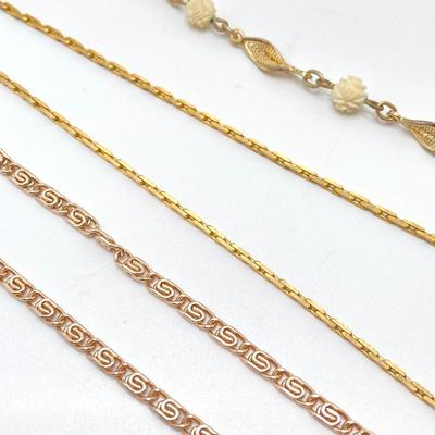 LOT 250: Vintage Sarah Coventry Bracelet, Owl / Flower / Leaf Pins, Gold Tone Chains and More