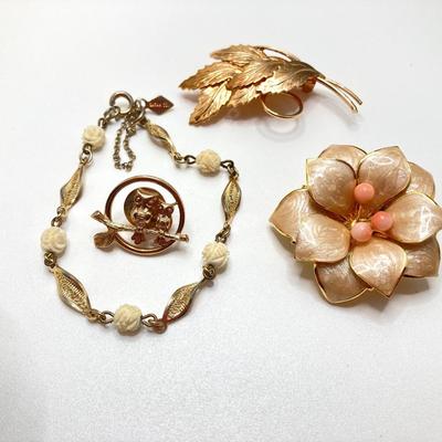 LOT 250: Vintage Sarah Coventry Bracelet, Owl / Flower / Leaf Pins, Gold Tone Chains and More
