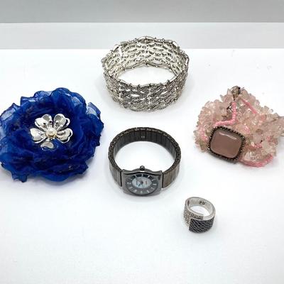 LOT 251: Collection of Fashion Jewelry - Ellen Tracy and More