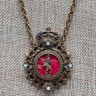 LOT 253: Premier and Fashion Necklace Collection