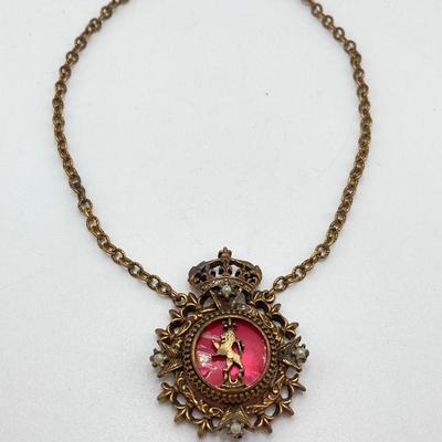 LOT 253: Premier and Fashion Necklace Collection