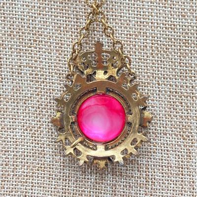 LOT 253: Premier and Fashion Necklace Collection