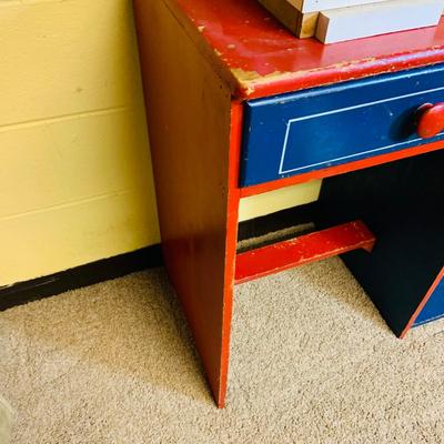 LOT 274: Beautiful Victorian Style Doll House Loaded with Accessories Blue and Red Children’s Desk