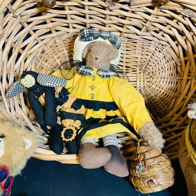 LOT 284: Bee-utful Rustic Collection of Bee Inspired Baskets, Plushes, Honey Pot, Woven Hive and Much More