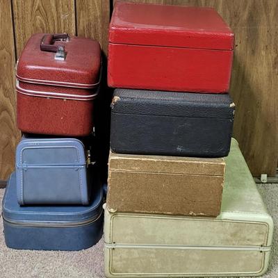 LOT 311: Seven Assorted Vintage Suitcase and Travel Bags