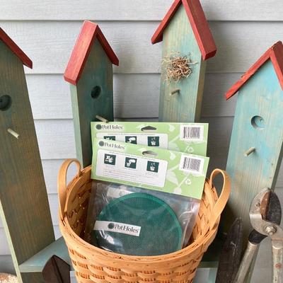 LOT 314: Gardener / Outdoor Collection - Wooden Rack / Shelf with Shovel, Garden Tools and Croquet Set