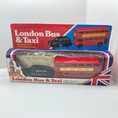 LOT 315: Vintage London England Wall Art, Books and Toy London Bus and Taxi in Original Package