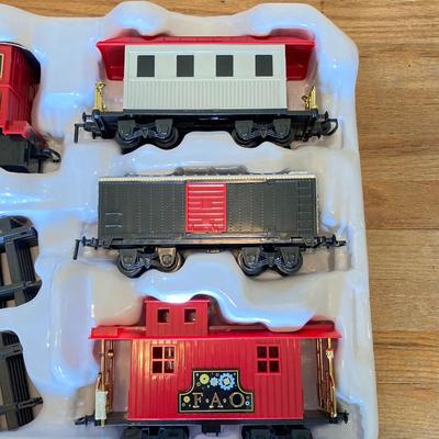 LOT 316: FAO Schwarz 30-Piece Motorized Train Set in Original Box