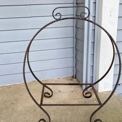 LOT 317: Metal Circular Firewood / Log Storage Rack and Painted Black Coal/Ash Bucket with Handle