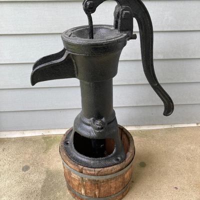 LOT 318: Vintage / Antique Cast Iron 2 - I Water Pump with Wooden Bucket Stand