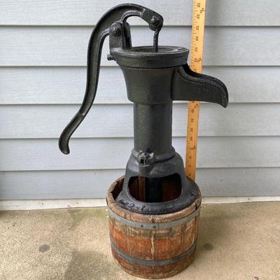 LOT 318: Vintage / Antique Cast Iron 2 - I Water Pump with Wooden Bucket Stand