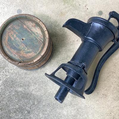 LOT 318: Vintage / Antique Cast Iron 2 - I Water Pump with Wooden Bucket Stand
