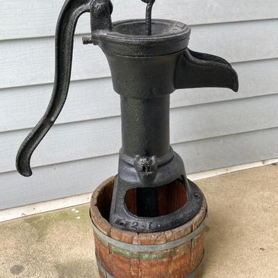 LOT 318: Vintage / Antique Cast Iron 2 - I Water Pump with Wooden Bucket Stand