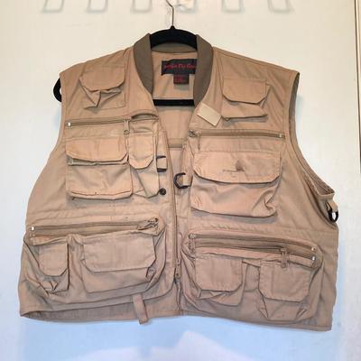 LOT 322: Fly Fishing Vests and Pair of Sz 8.5 Rubber Boots