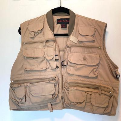 LOT 322: Fly Fishing Vests and Pair of Sz 8.5 Rubber Boots