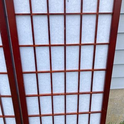 LOT 323: Pair of Wooden 3 Panel Privacy Room Dividers