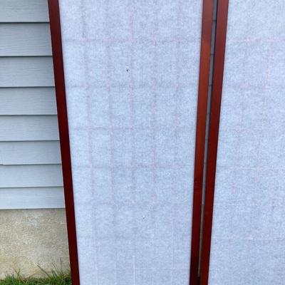 LOT 323: Pair of Wooden 3 Panel Privacy Room Dividers