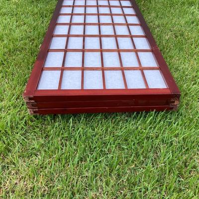 LOT 323: Pair of Wooden 3 Panel Privacy Room Dividers