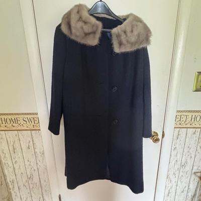 LOT 325 Vintage Fur Collared Coats: Helen Bick, Montclair NJ, Mary Lewis for Sears & Shagmor