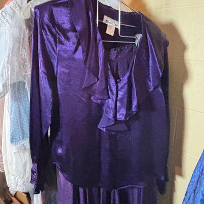 LOT 327: Vintage Clothing & Stage Production Clothing