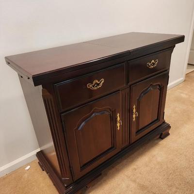LOT 331: Thomasville Flip Top Buffet, circa 1990