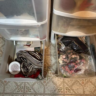 LOT 334: Large Sewing/Crafting Lot