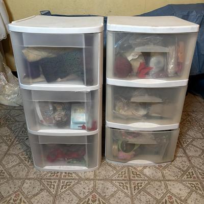 LOT 334: Large Sewing/Crafting Lot