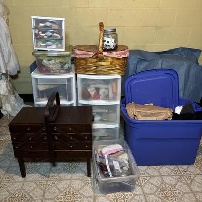 LOT 334: Large Sewing/Crafting Lot
