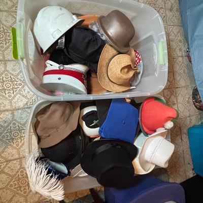 LOT 337: Vintage & Stylish Hats