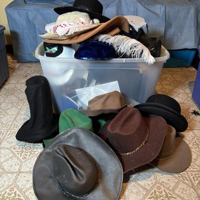 LOT 337: Vintage & Stylish Hats