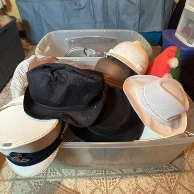 LOT 337: Vintage & Stylish Hats