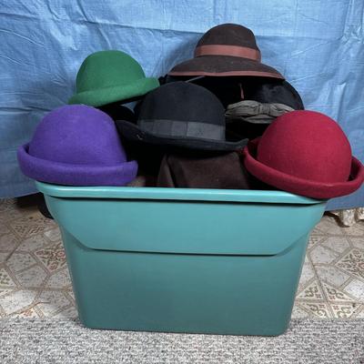 LOT 342: : Vintage & Stylish Hats: Great Stage Props! Hat Collecting! Playtime! or Even a Tea Party!