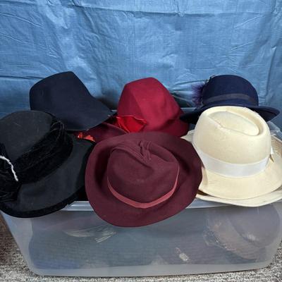 LOT 343: Vintage & Stylish Hats: Great Stage Props! Hat Collecting! Playtime! or Even a Tea Party!