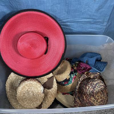 LOT 344: Vintage & Stylish Hats: Great Stage Props! Hat Collecting! Playtime! or Even a Tea Party!