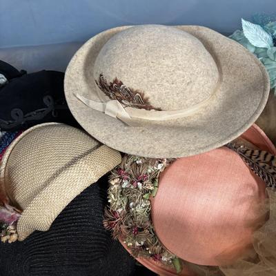 LOT 344: Vintage & Stylish Hats: Great Stage Props! Hat Collecting! Playtime! or Even a Tea Party!