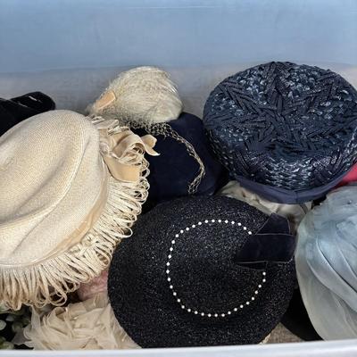 LOT 346: Vintage & Stylish Hats: Great Stage Props! Hat Collecting! Playtime! or Even a Tea Party!