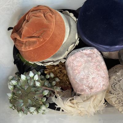 LOT 346: Vintage & Stylish Hats: Great Stage Props! Hat Collecting! Playtime! or Even a Tea Party!