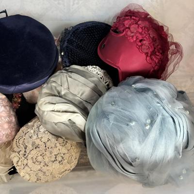 LOT 346: Vintage & Stylish Hats: Great Stage Props! Hat Collecting! Playtime! or Even a Tea Party!