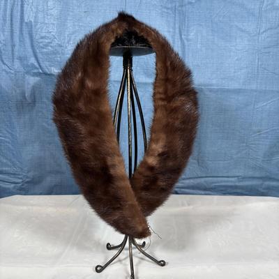 LOT 347: Vintage Fur & Faux Fur Collection: Hats, Collars & Cuffs