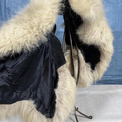 LOT 347: Vintage Fur & Faux Fur Collection: Hats, Collars & Cuffs
