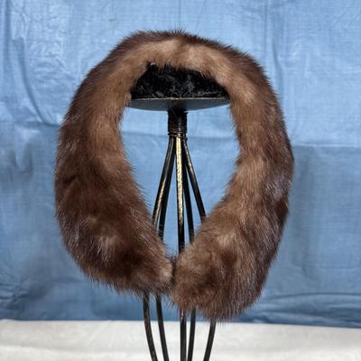 LOT 347: Vintage Fur & Faux Fur Collection: Hats, Collars & Cuffs