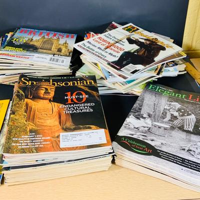 LOT 354: Large Assortment of Magazines Including Smithsonian, British Heritage, Renaissance, Archaeology, and More