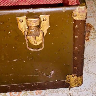 LOT 374: Vintage Brown Steamer Trunk