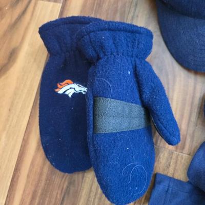 Denver Broncos Cold Weather Fan Apparel Lot – Hat, Gloves, Fleece & More