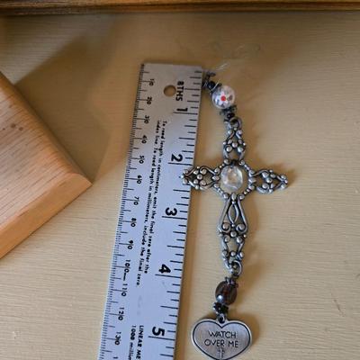 Inspirational Decor & Church Memorabilia Lot – Framed Quote, Commemorative Plate & Accents