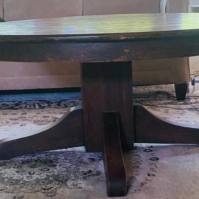 Vintage Round Wooden Coffee Table – Dark Finish with Sturdy Pedestal Base