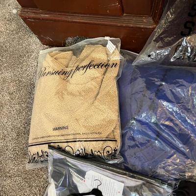 Huge Lot NWT New Women’s Clothes sz. L-XXL